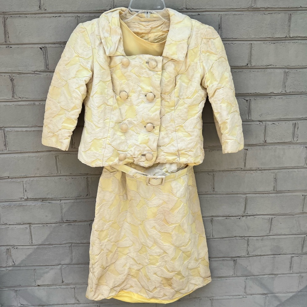 Vintage Yellow Mad Men Style Brocade 3 Piece Suit Jacket and Dress Size XS